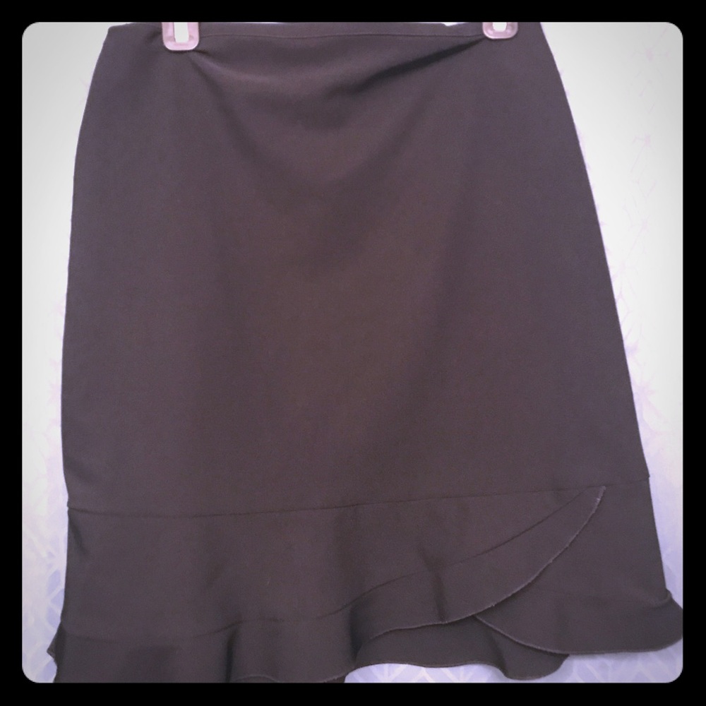 Black sz 5/6 tulip hem skirt.
